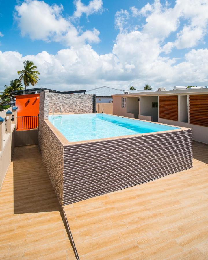 Studio Jacuzzis Et Piscine Au Centre Ville De Port-Louis Kültér fotó