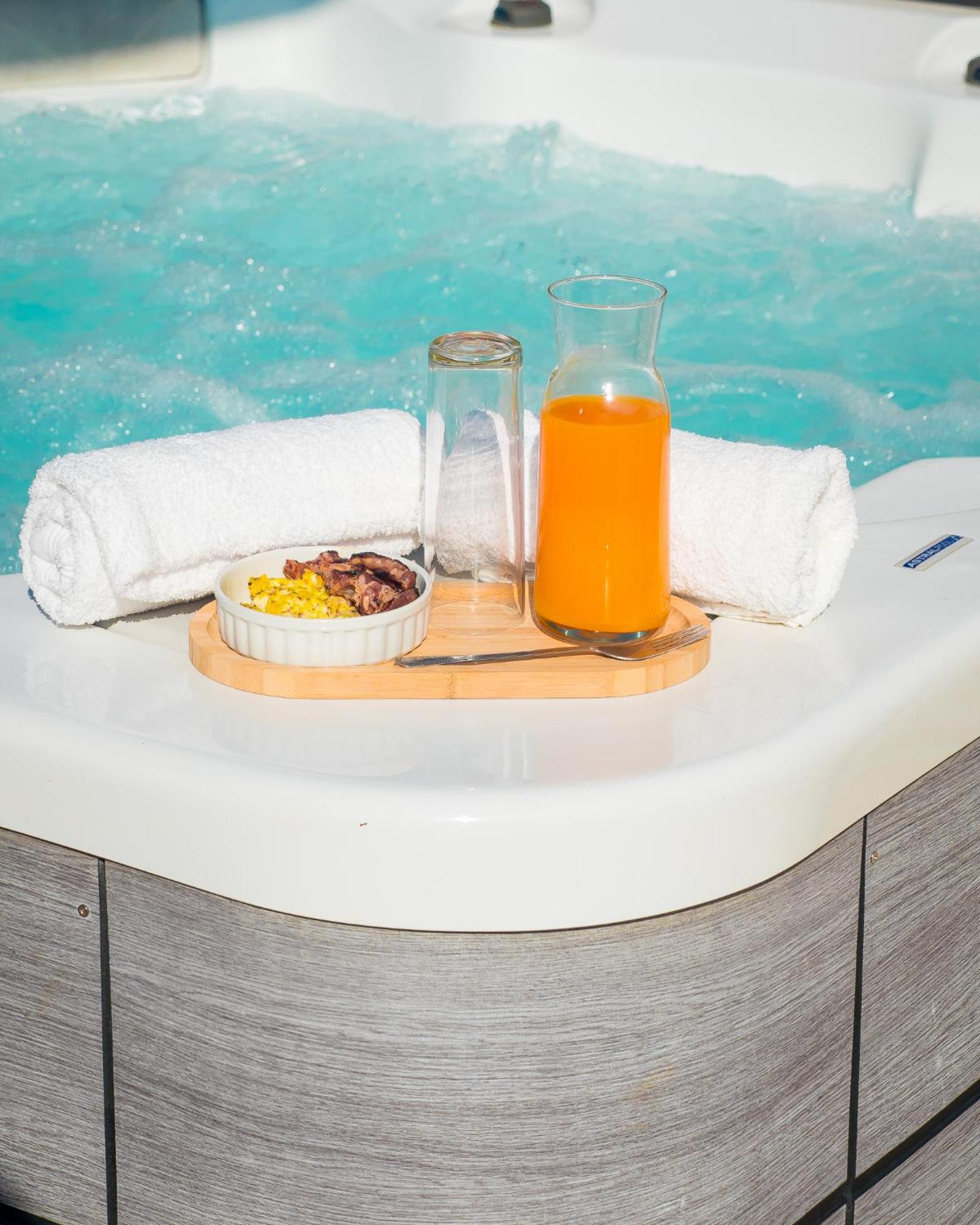 Studio Jacuzzis Et Piscine Au Centre Ville De Port-Louis Kültér fotó